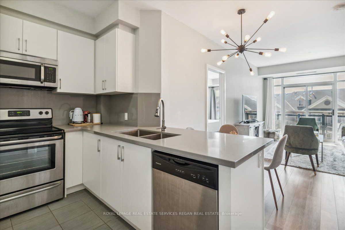 216 Oak Park Blvd, unit 302 for sale - image #4