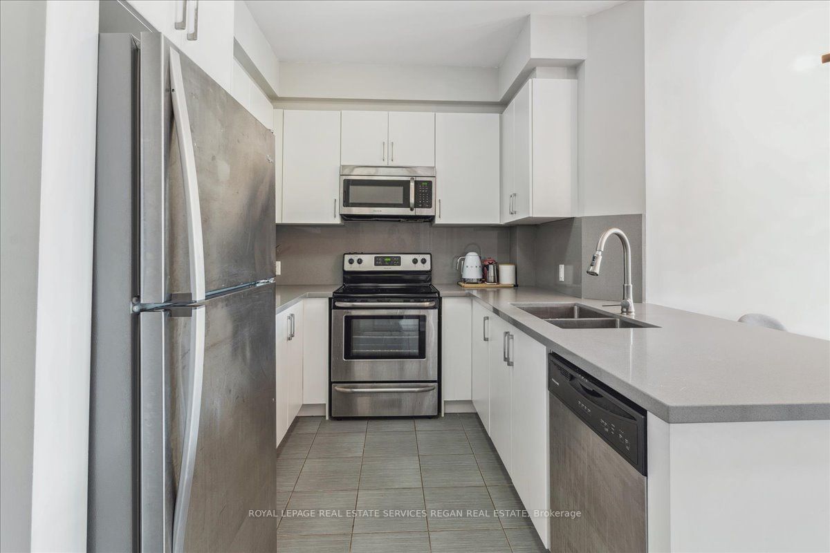 216 Oak Park Blvd, unit 302 for sale - image #5