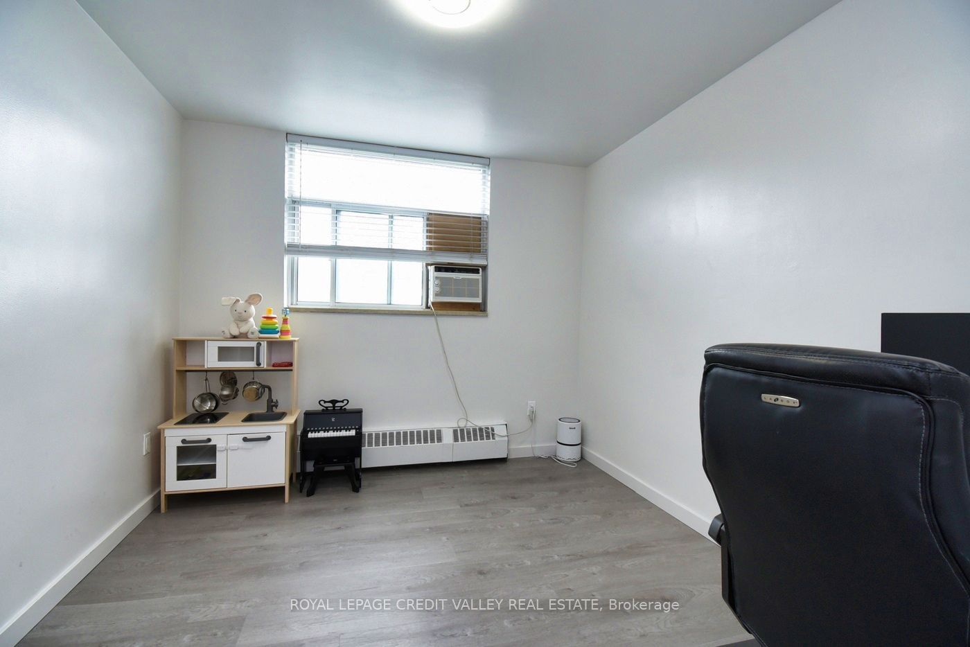 5 Frith Rd, unit 410 for sale - image #23