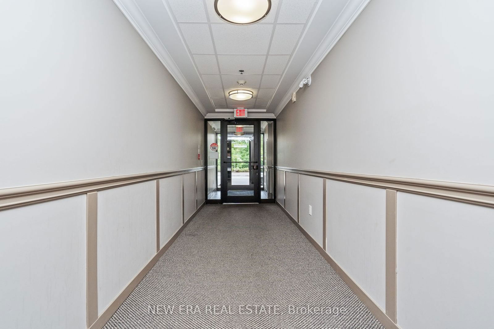 70 Baycliffe Cres, unit 212 for sale - image #3