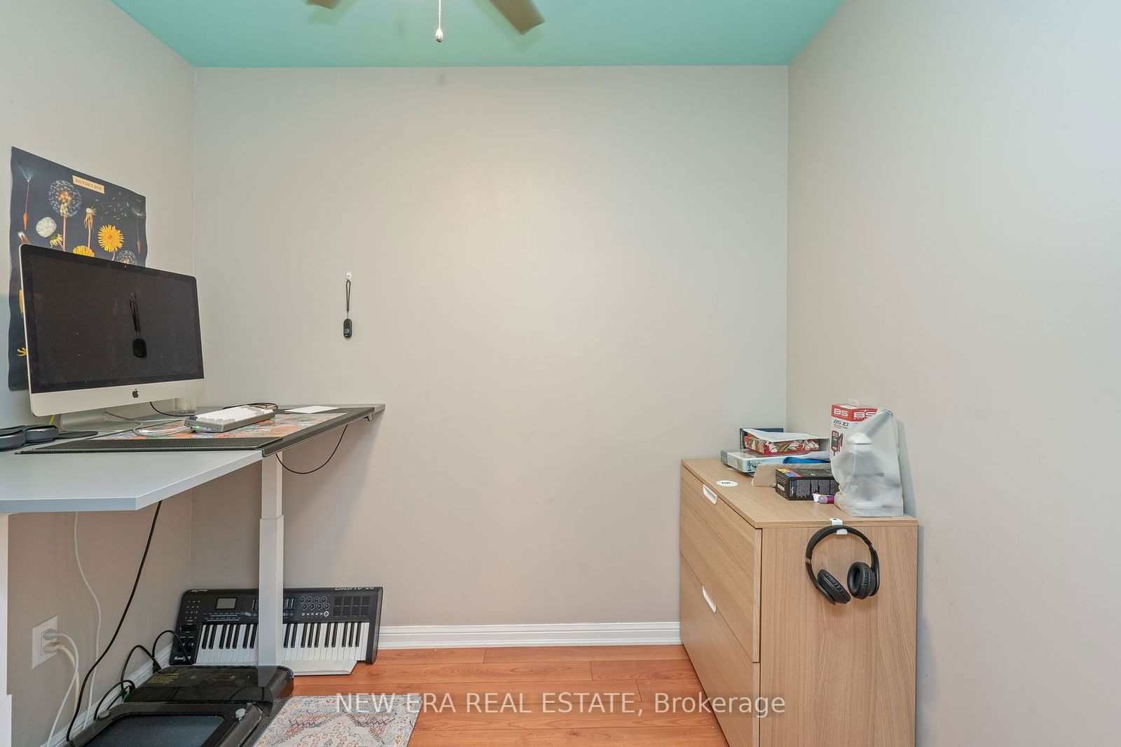 70 Baycliffe Cres, unit 212 for sale - image #8