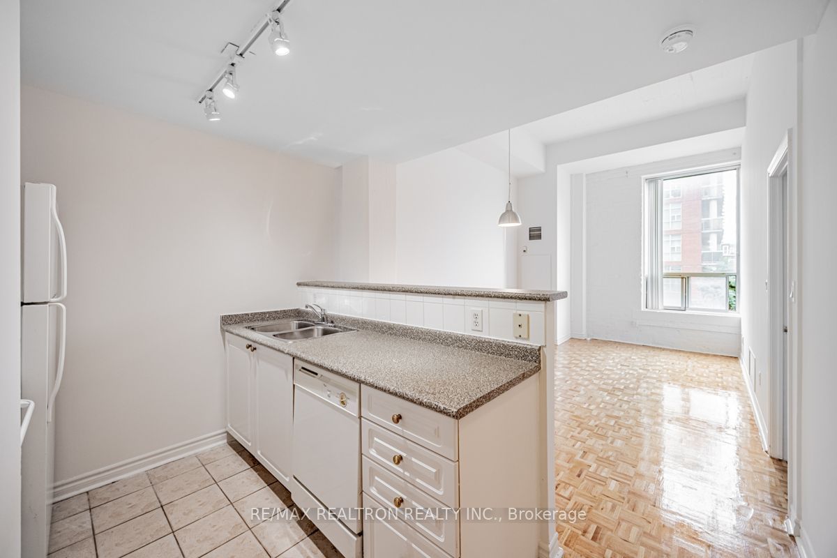 1401 Dupont St, unit 227 for rent