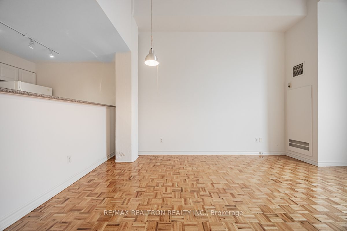 1401 Dupont St, unit 227 for rent