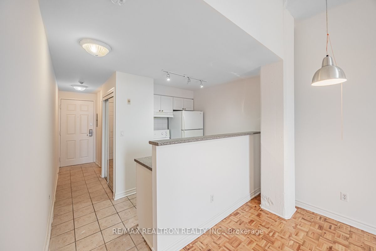 1401 Dupont St, unit 227 for rent