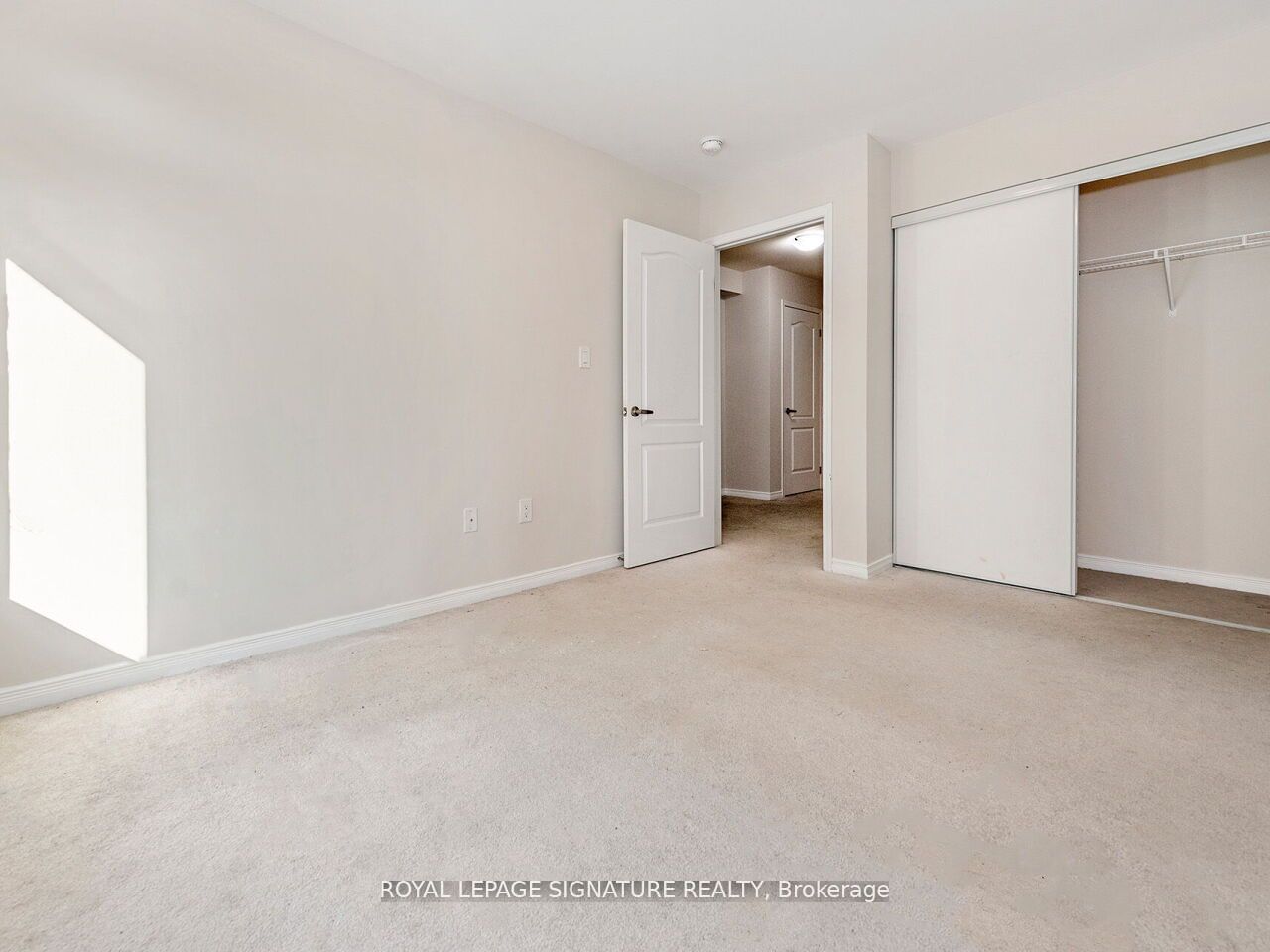 35 Applewood Lane, unit 61 for sale - image #25