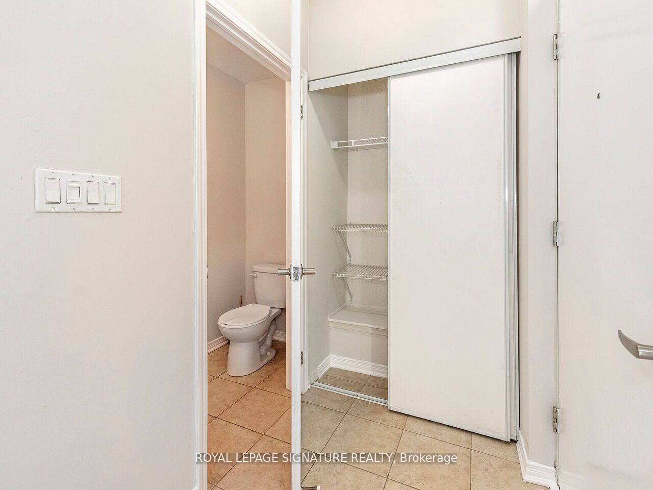 35 Applewood Lane, unit 61 for sale - image #4