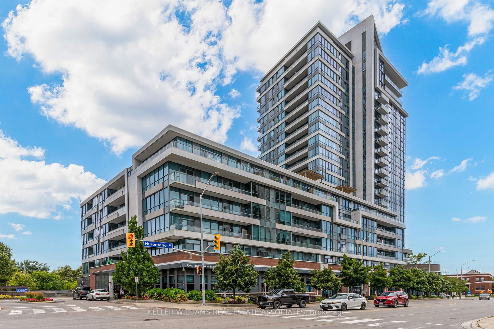 1 Hurontario St, unit 208 for sale - image #1