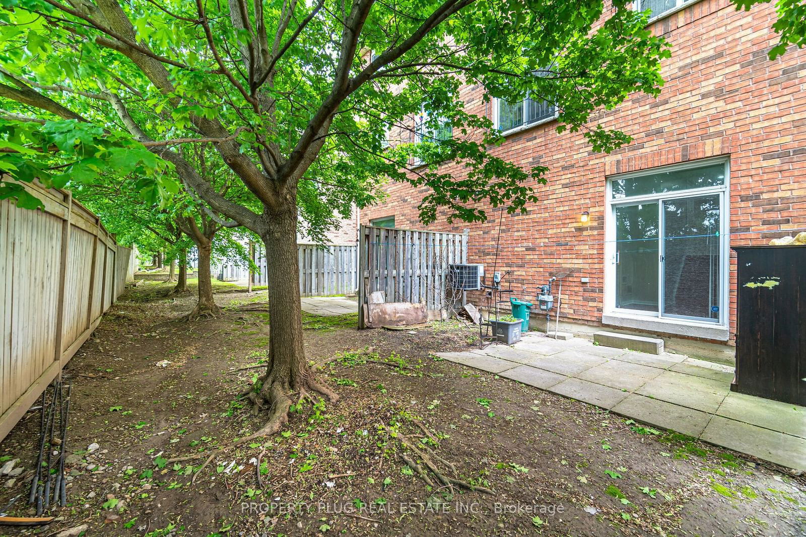 80 Acorn Pl, unit 44 for sale - image #39