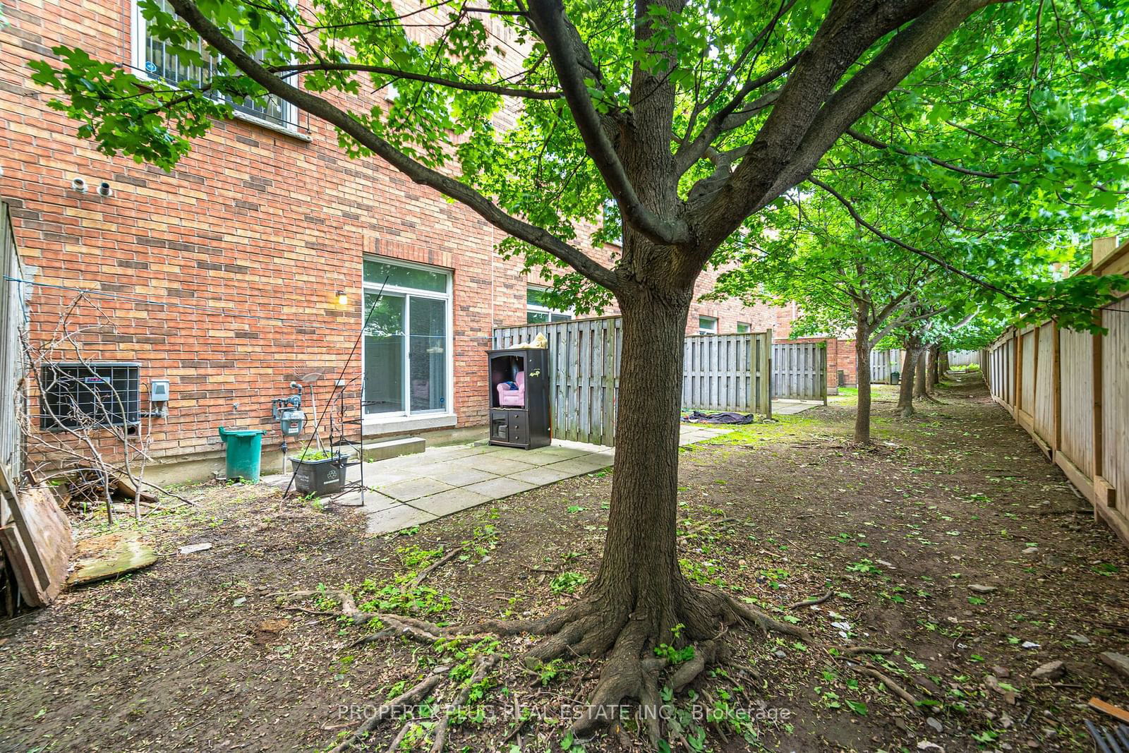 80 Acorn Pl, unit 44 for sale - image #40