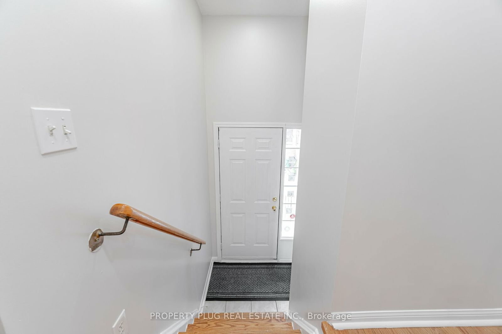 80 Acorn Pl, unit 44 for sale - image #5