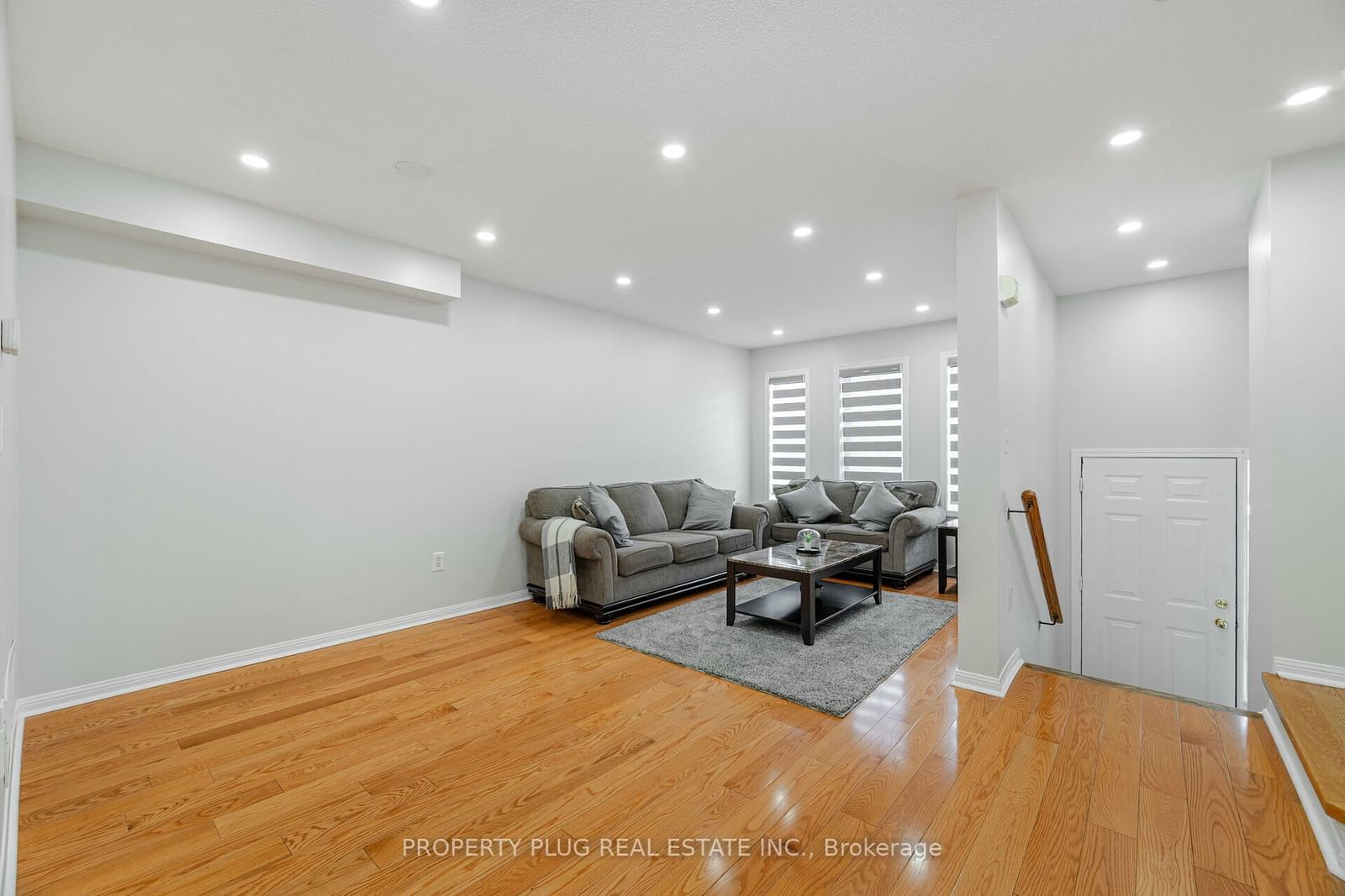 80 Acorn Pl, unit 44 for sale - image #7