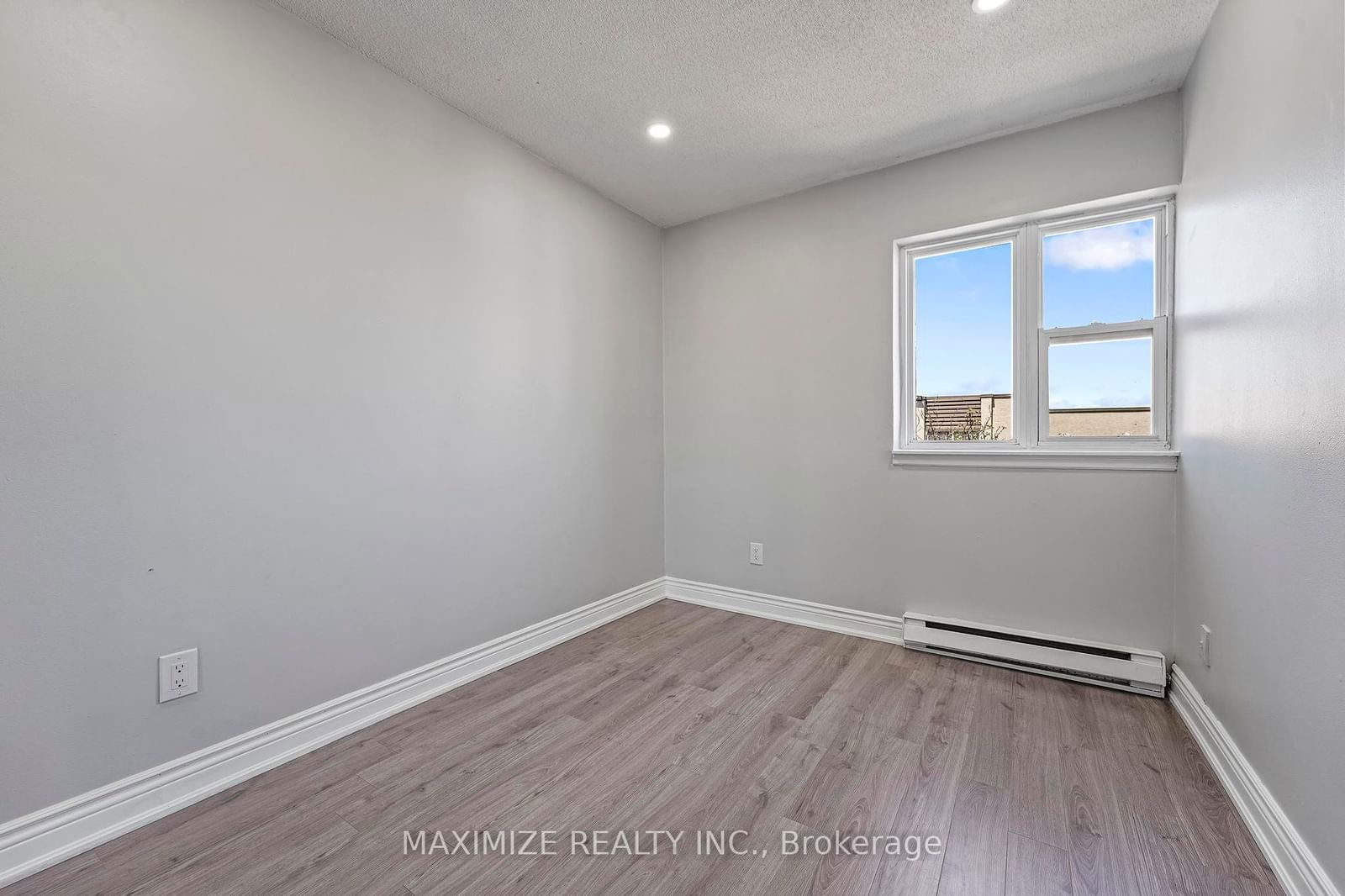 1055 Dundas St E, unit 192 for rent - image #7