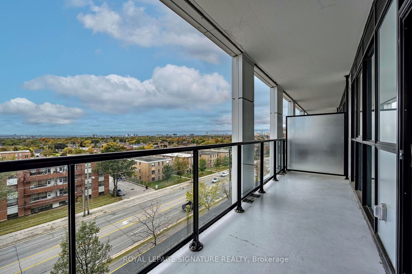 50 George Butchart Dr, unit 525 for sale - image #21