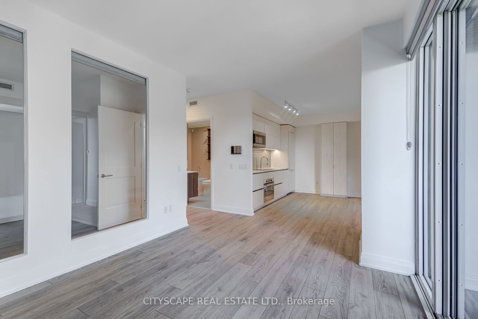 21 Park St E, unit 601 for rent - image #10