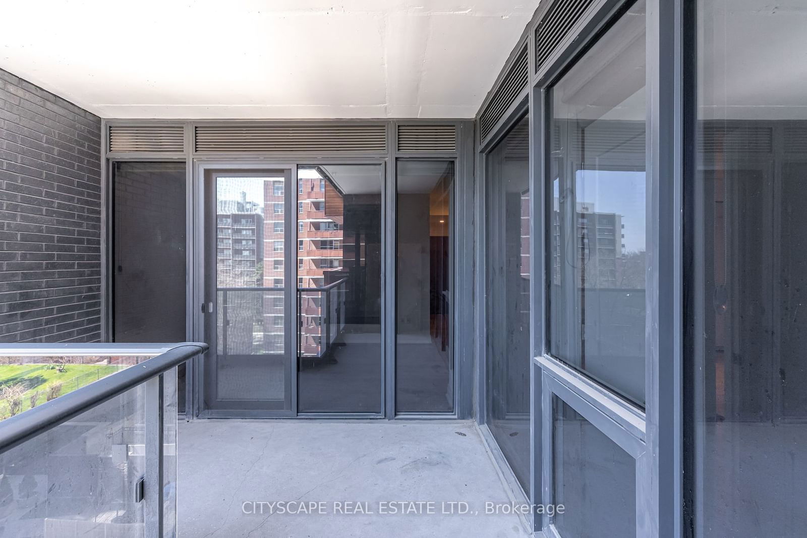 21 Park St E, unit 601 for rent - image #34