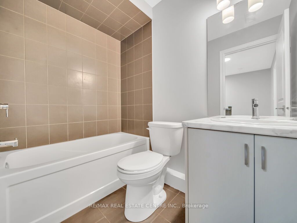 445 Ontario St S, unit 89 for sale - image #37