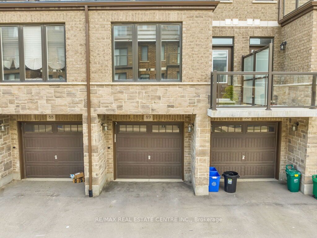 Abbeys on the Sixteenth Townhomes, Milton, Toronto