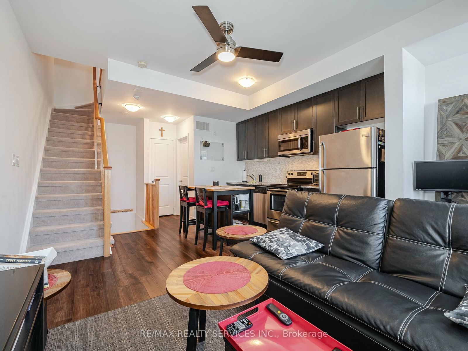 867 Wilson Ave, unit 3A for sale