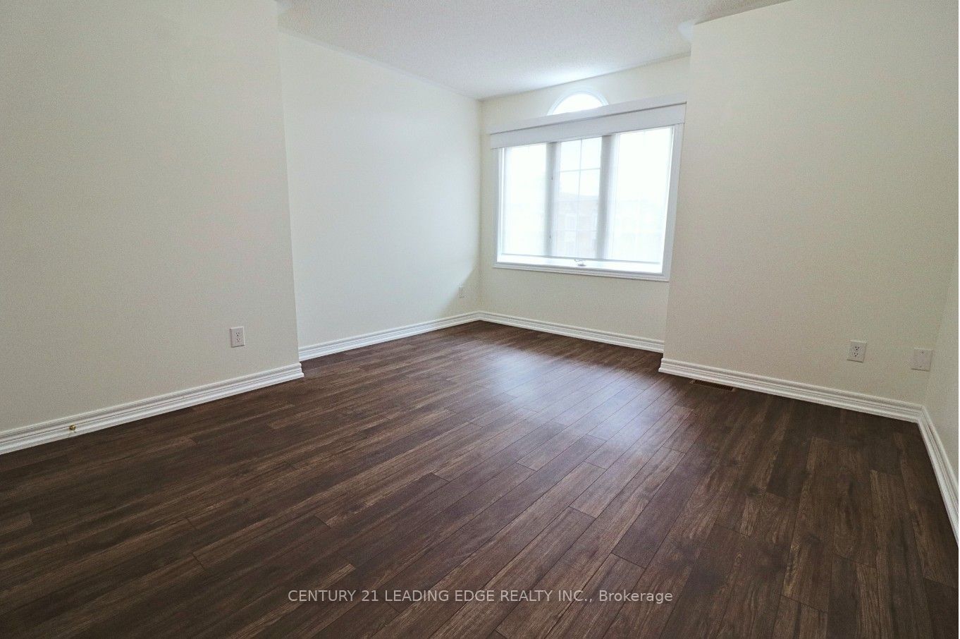 2360 Britannia Rd W, unit 12 for rent