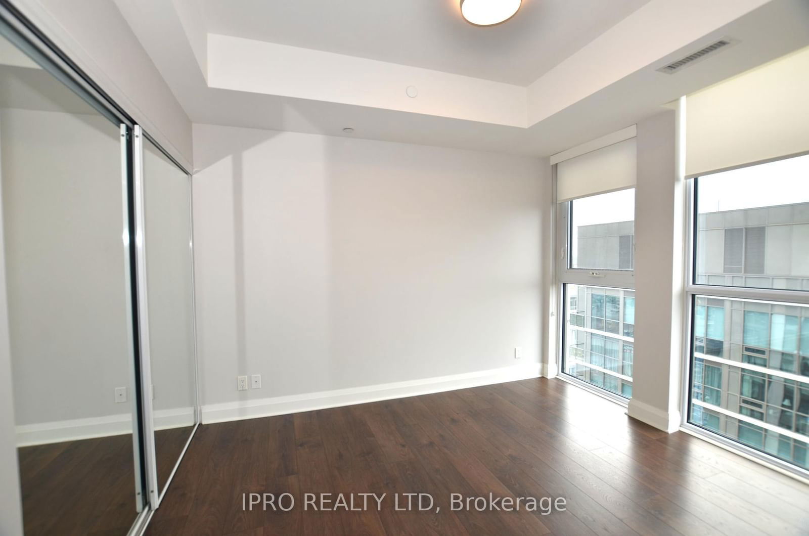 15 zorra St, unit 1302 for rent - image #14