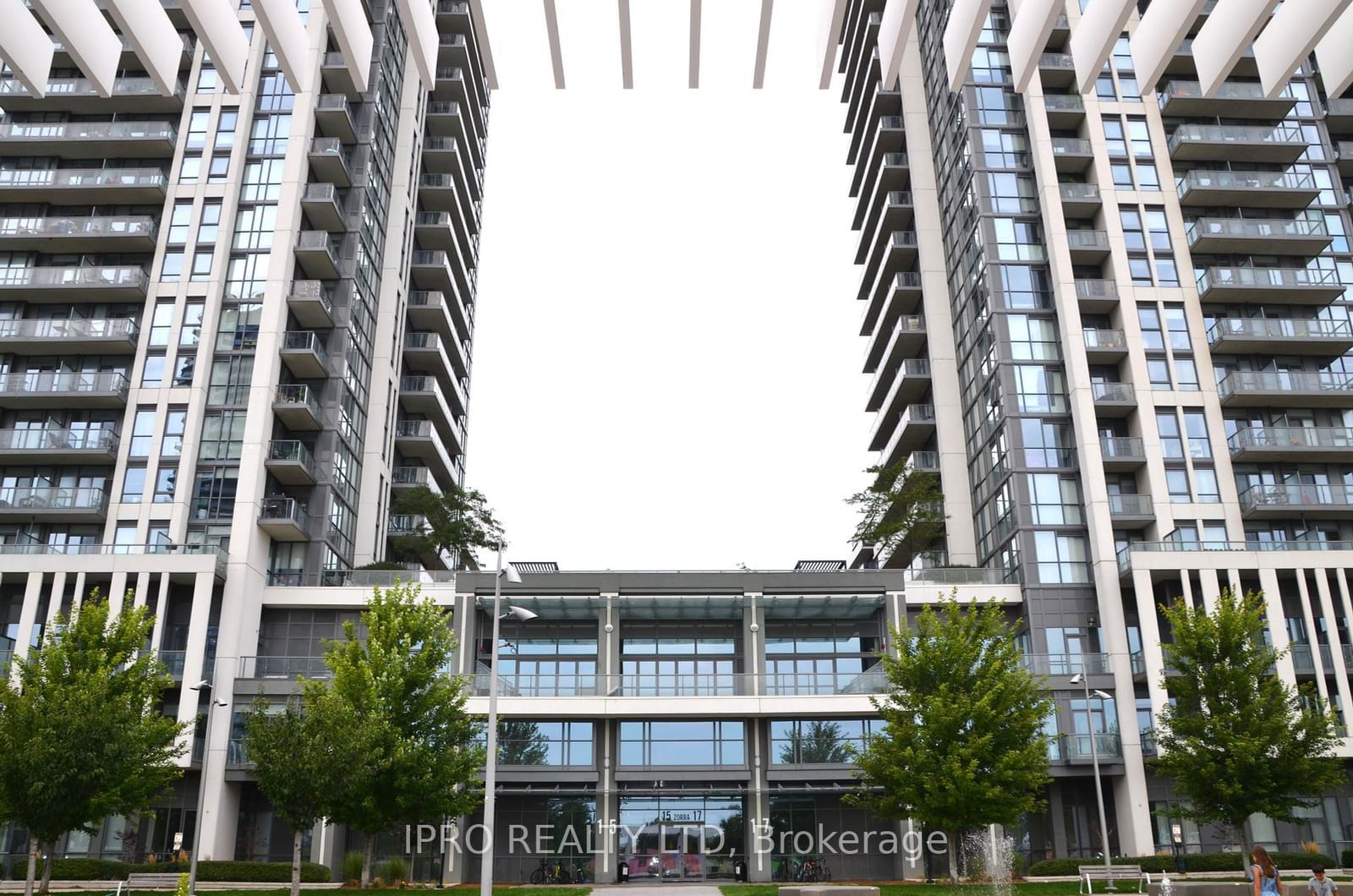 15 zorra St, unit 1302 for rent - image #37