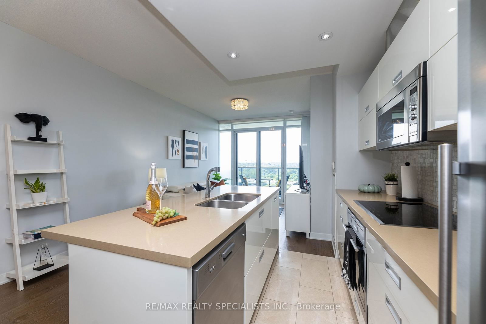 90 PARK LAWN Rd, unit 1212 for sale - image #12