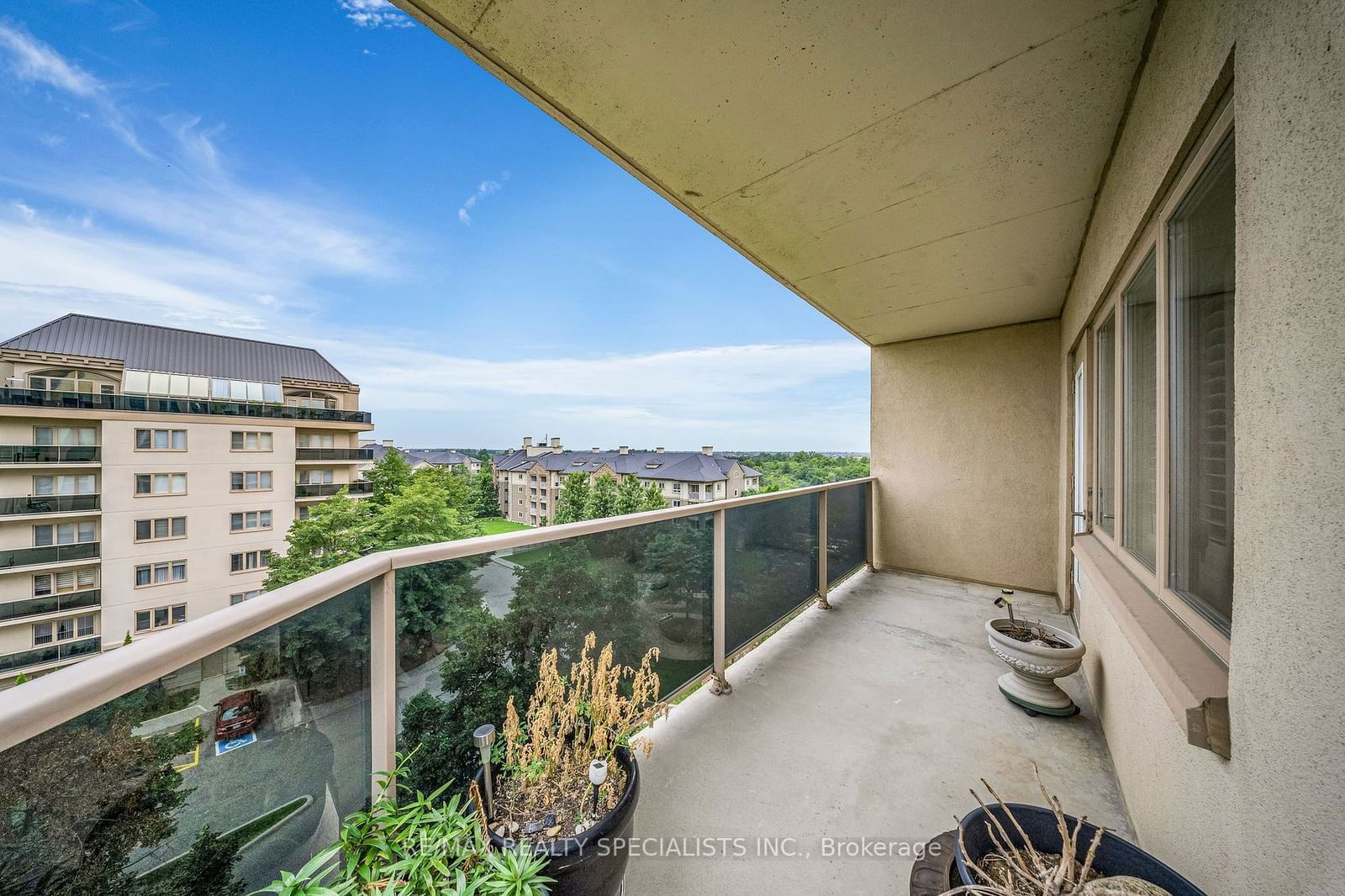 10 Dayspring Circ, unit 609 for sale - image #23