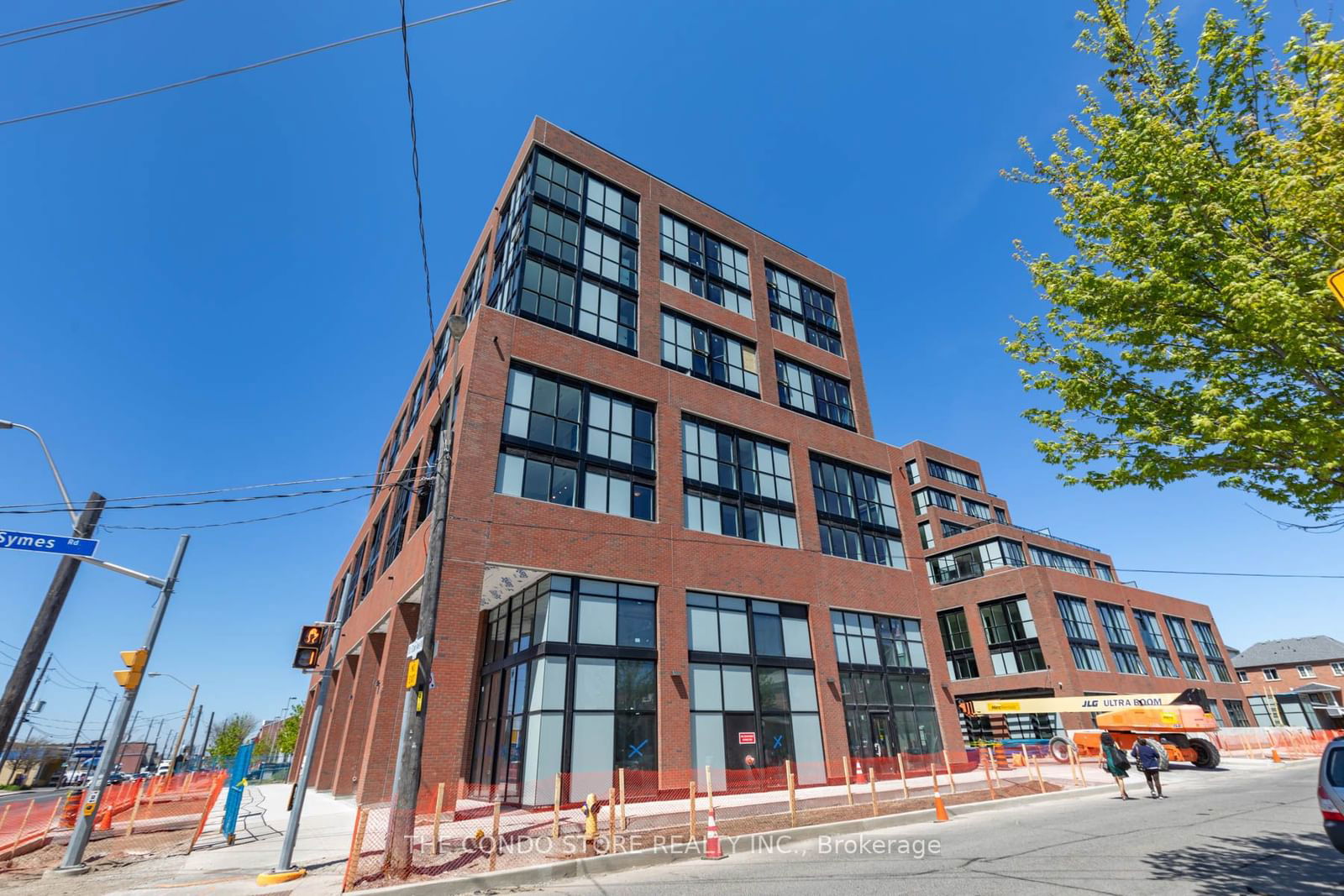 2300 St. Clair Ave W, unit 624 for sale