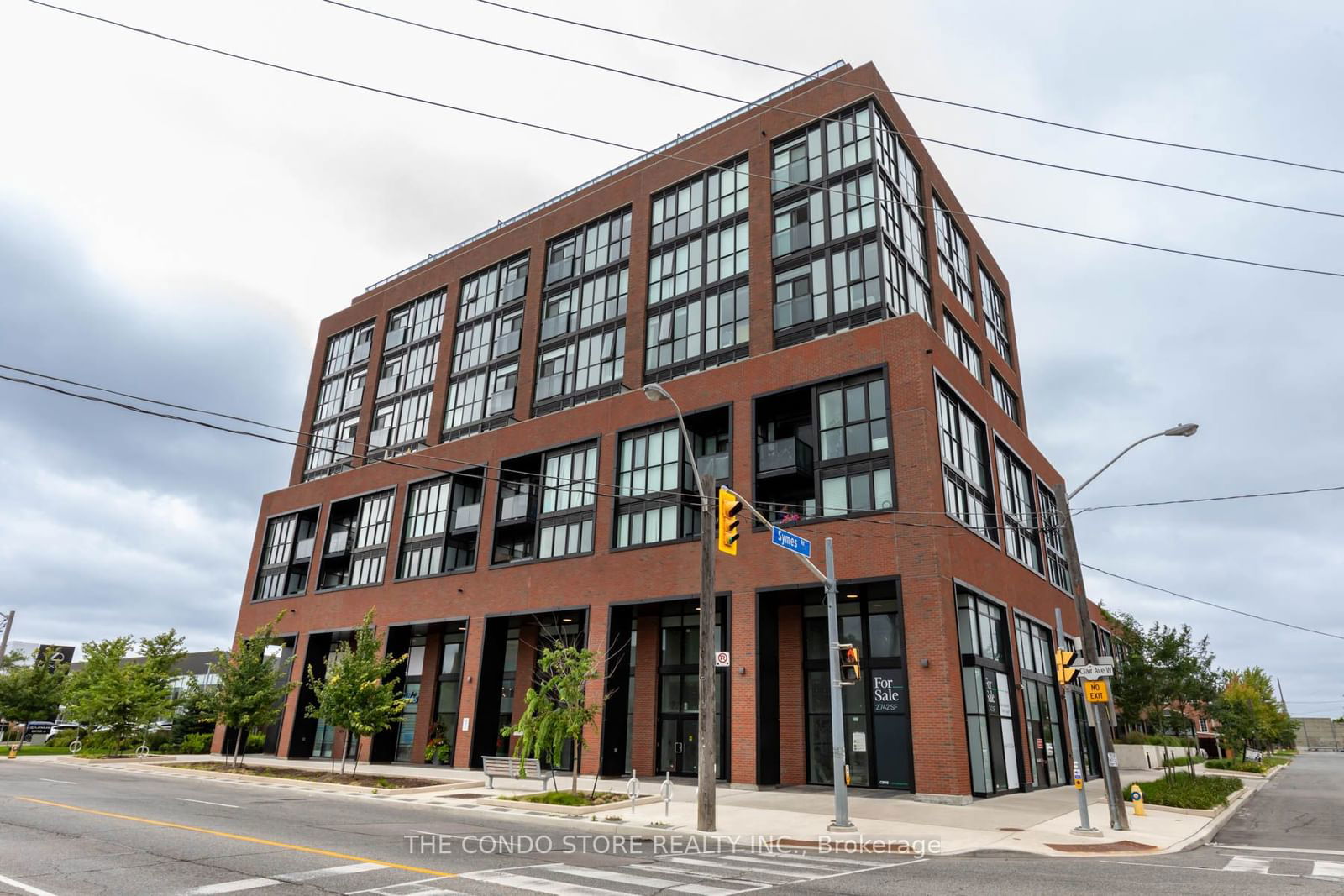 2300 St. Clair Ave W, unit 624 for sale