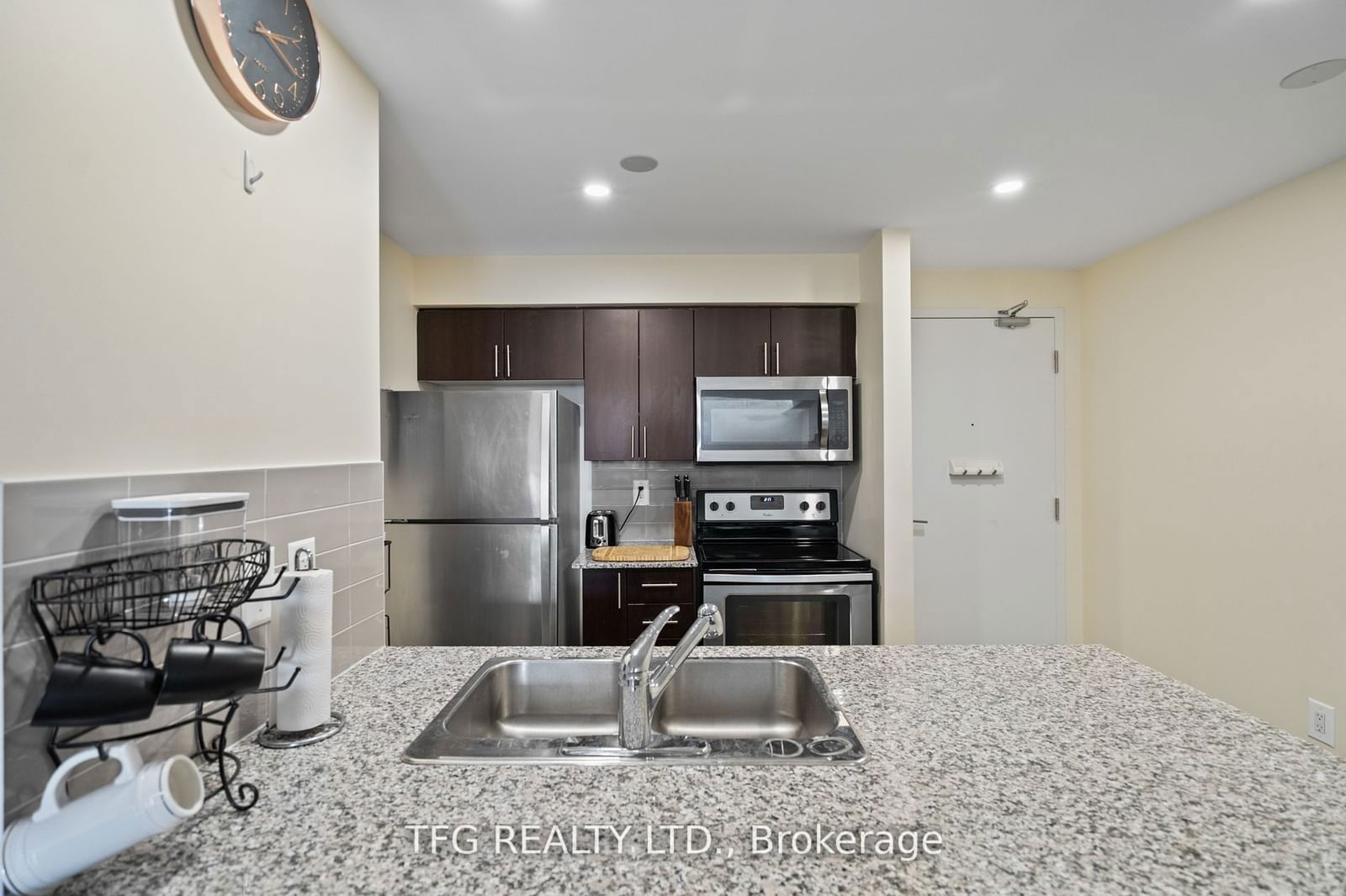 1410 Dupont St, unit 318 for sale - image #8