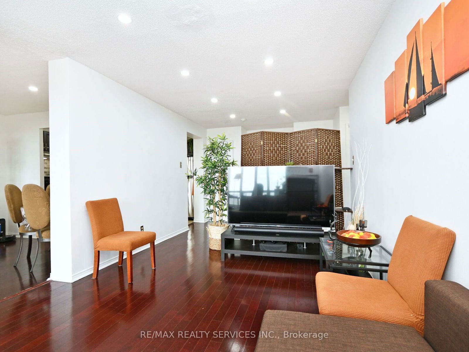 115 Hillcrest Ave, unit PH 14 for sale - image #15