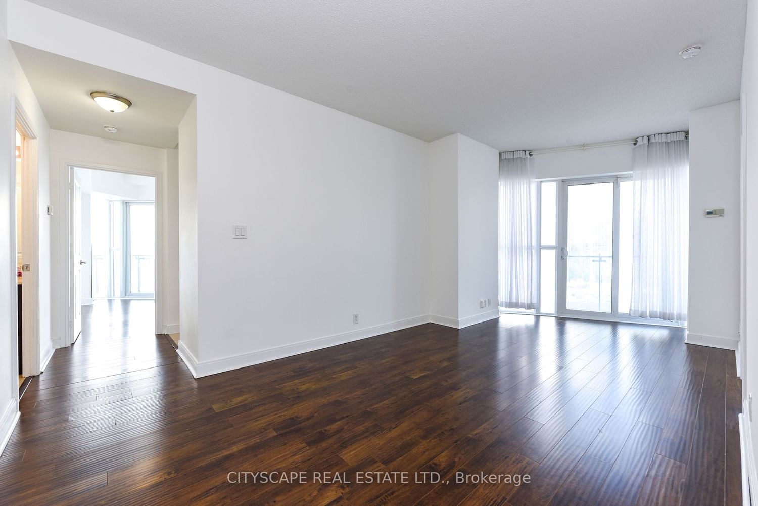 50 Absolute Ave, unit 610 for rent - image #6