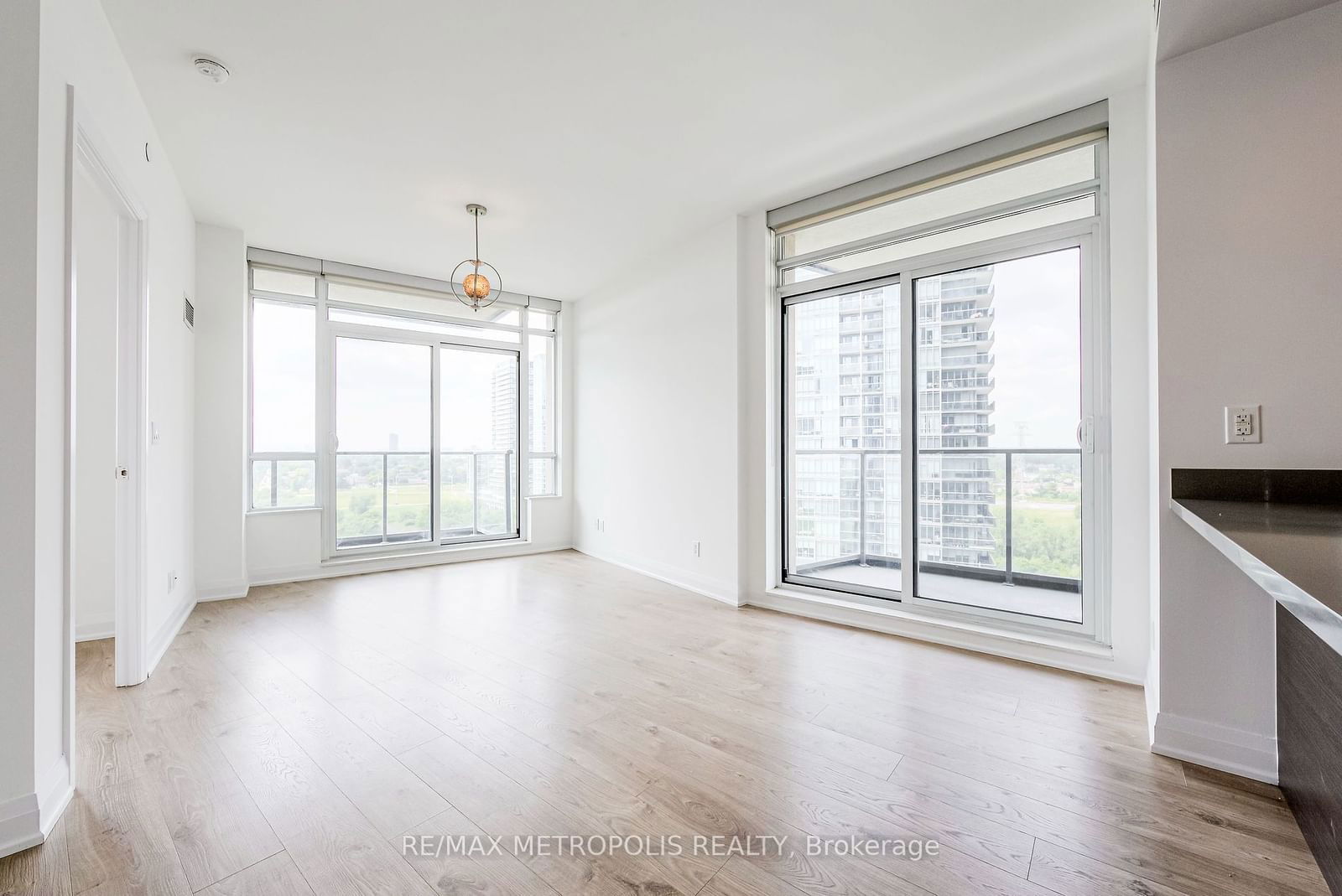 36 Park Lawn Rd, unit 1305 for sale - image #14