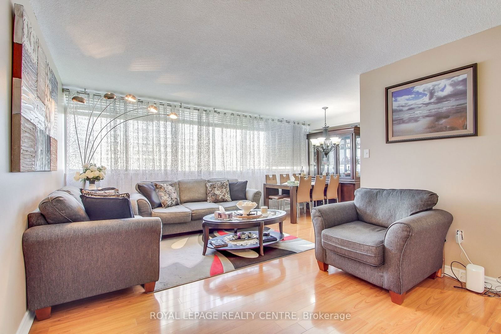 3590 Kaneff Cres, unit 705 for sale - image #11