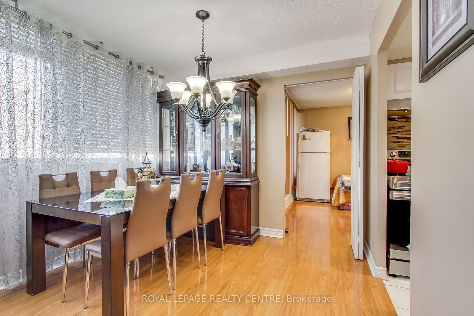 3590 Kaneff Cres, unit 705 for sale - image #15