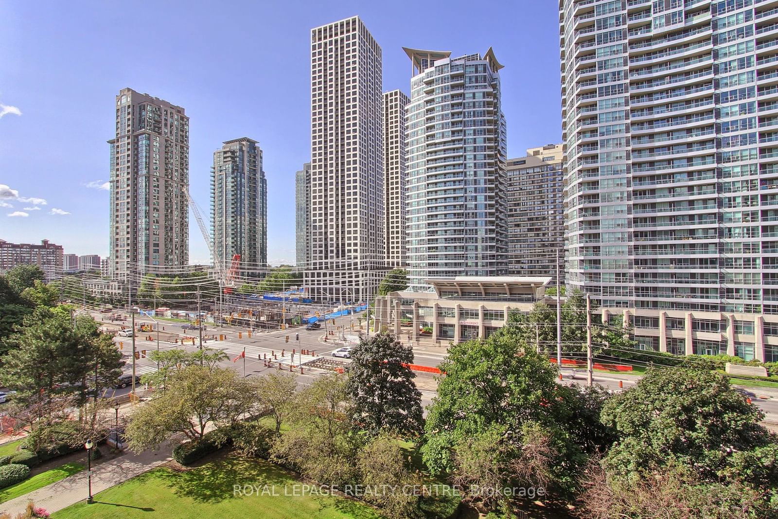 Obelisk I, Mississauga, Toronto