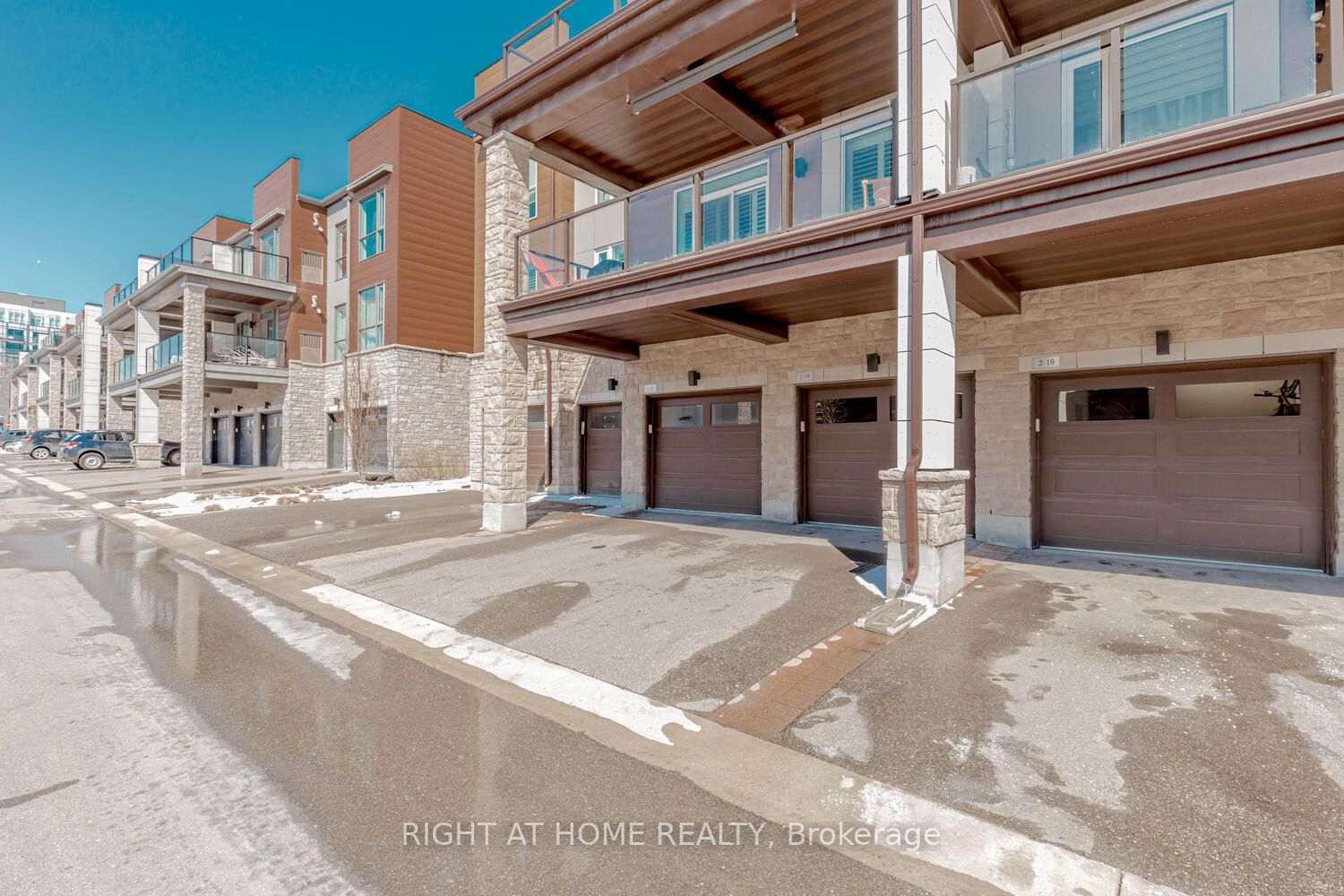 2370 Khalsa Gate, unit 207 for sale - image #39