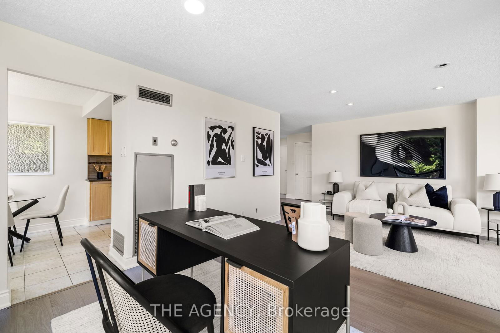 1155 Bough Beeches Blvd, unit 101 for sale - image #13