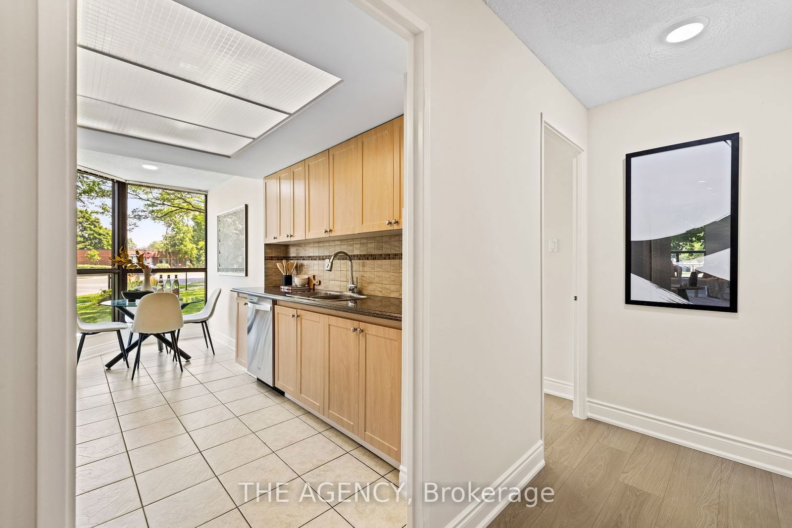 1155 Bough Beeches Blvd, unit 101 for sale - image #17