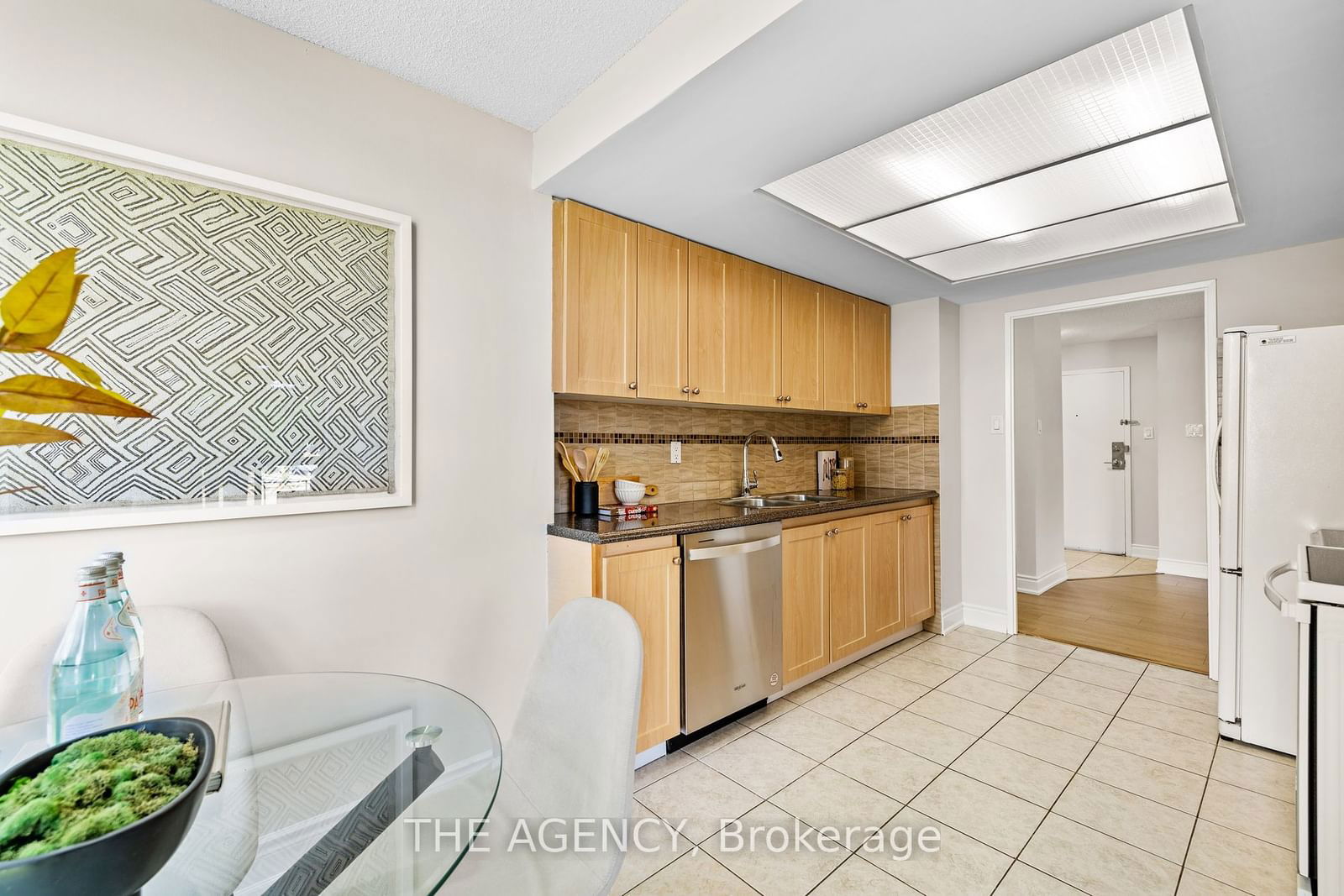 1155 Bough Beeches Blvd, unit 101 for sale - image #22