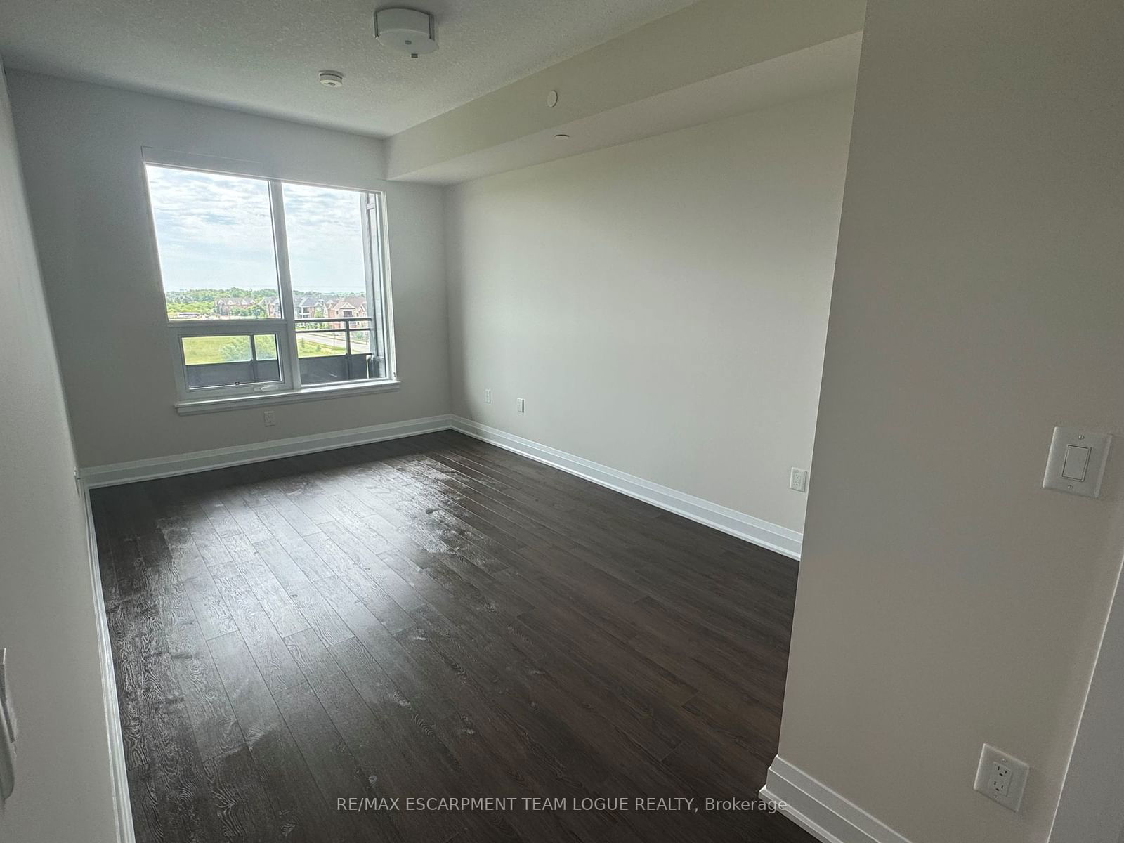 2333 TAUNTON Rd, unit 707 for rent - image #17