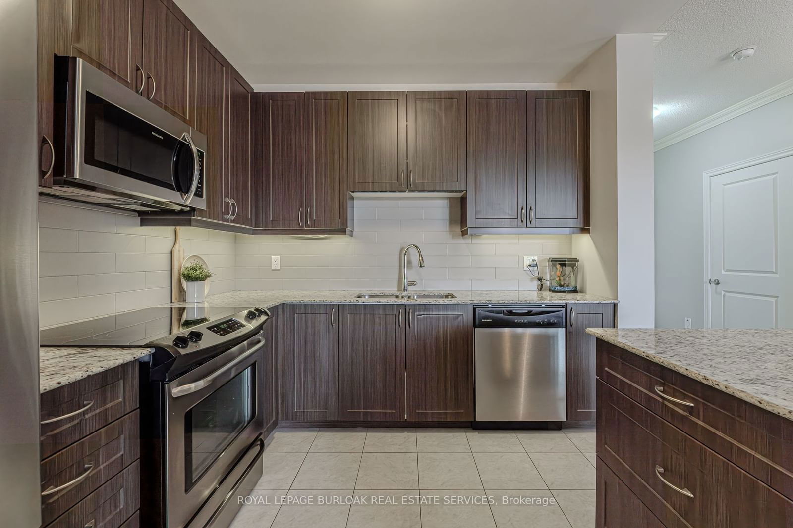 33 Whitmer St, unit 216 for sale - image #11