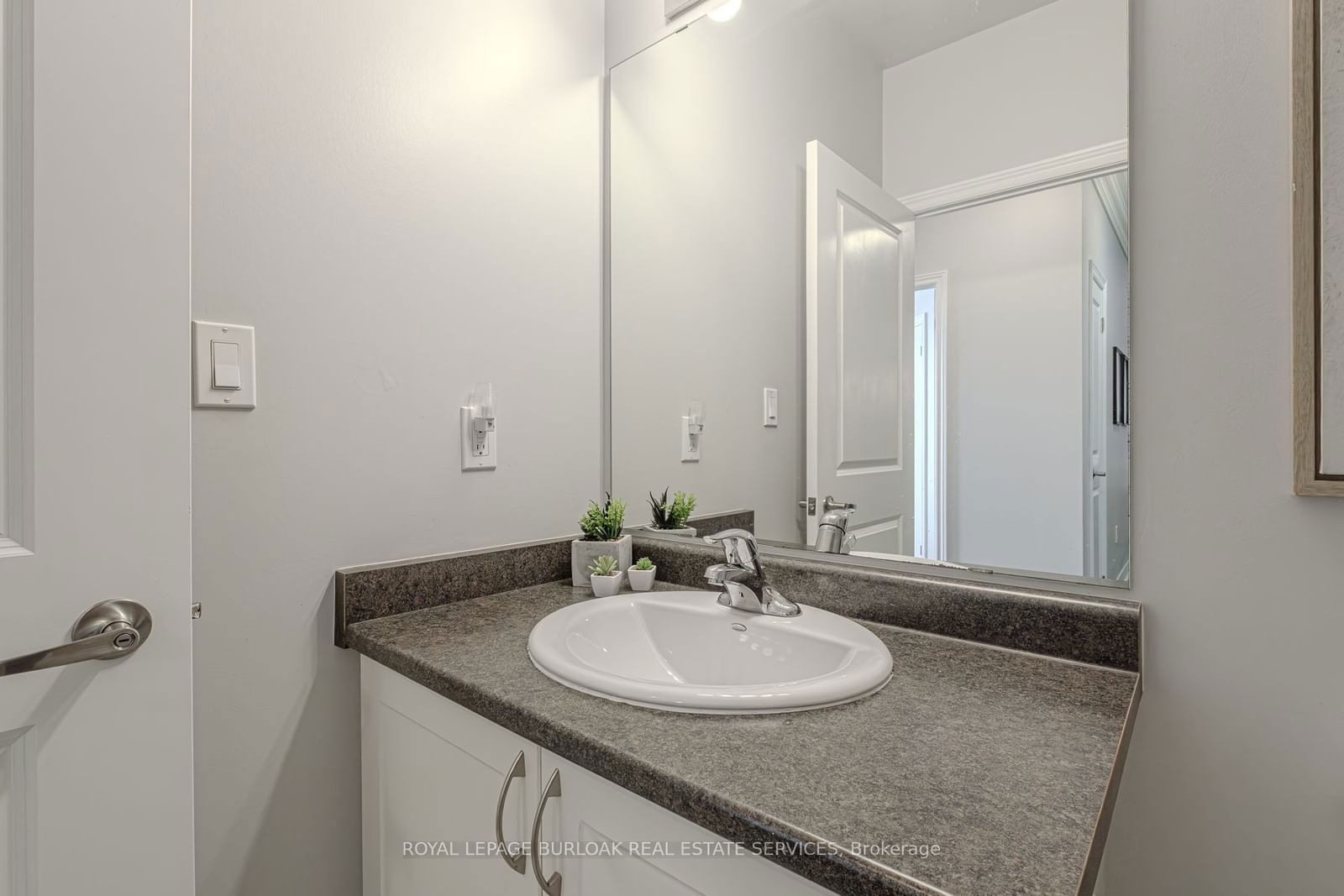 33 Whitmer St, unit 216 for sale - image #17