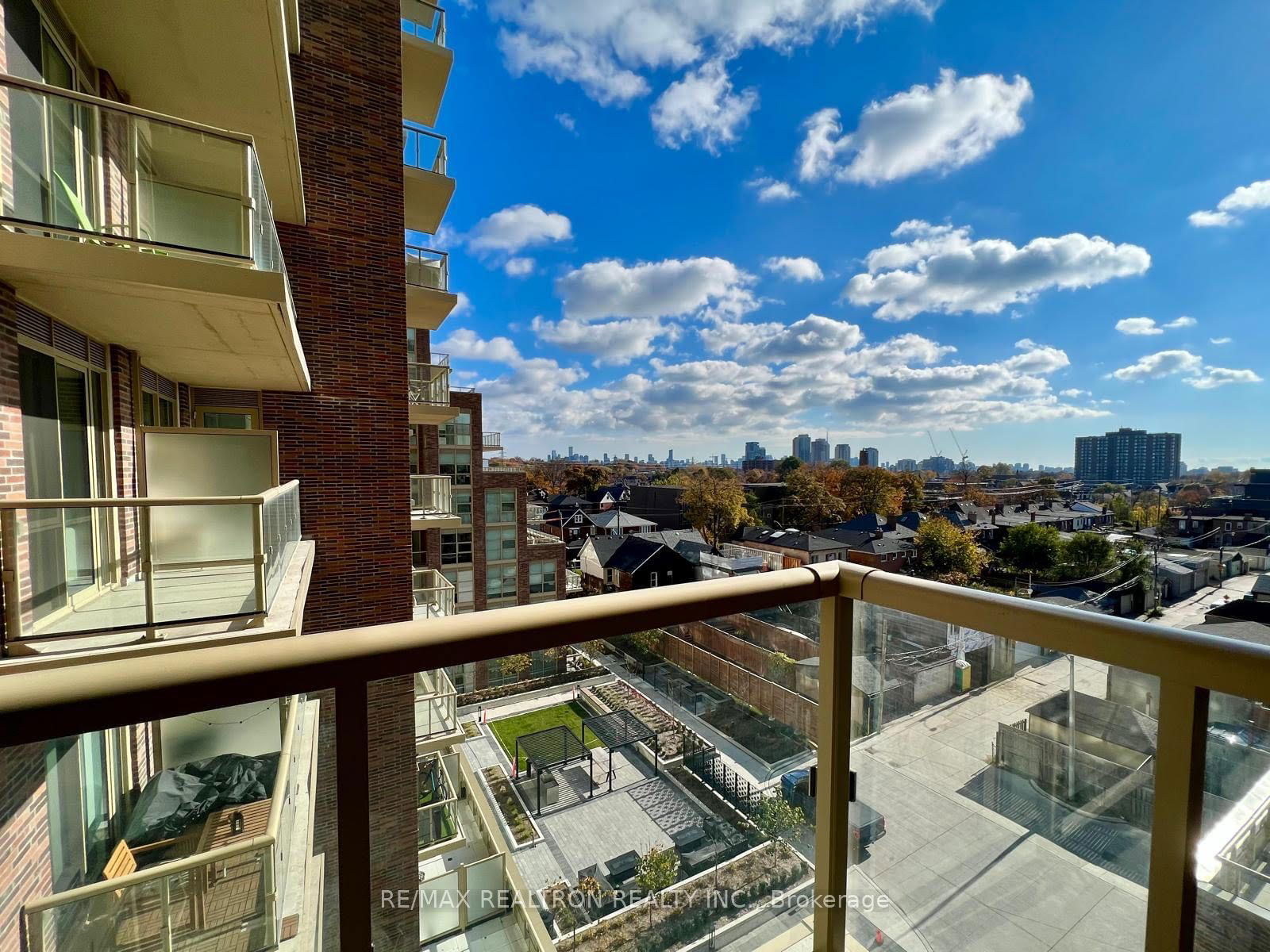 1787 St Clair Ave W, unit 604 for rent - image #24