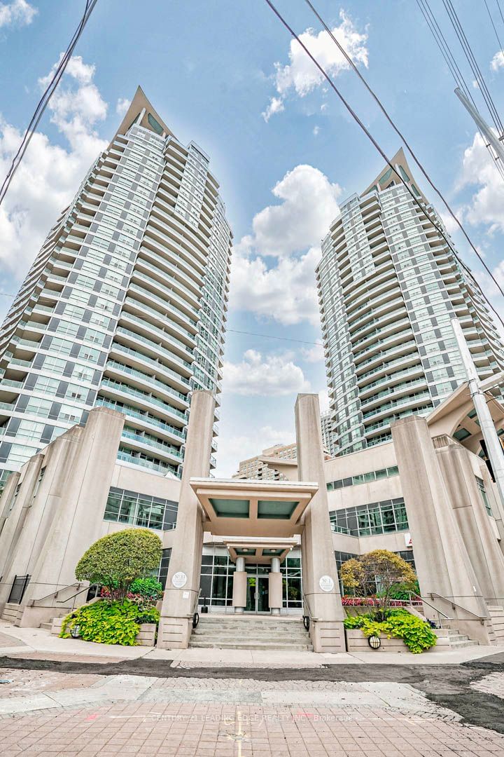 33 Elm Dr W, unit 310 for sale