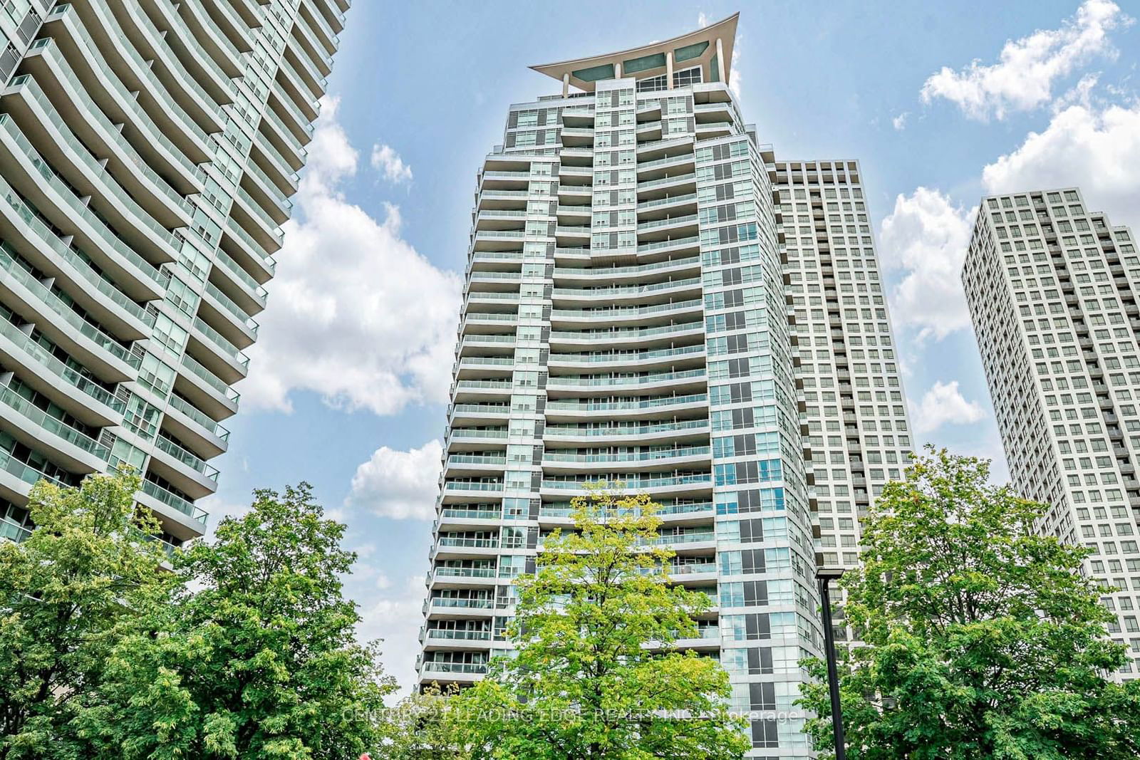 33 Elm Dr W, unit 310 for sale