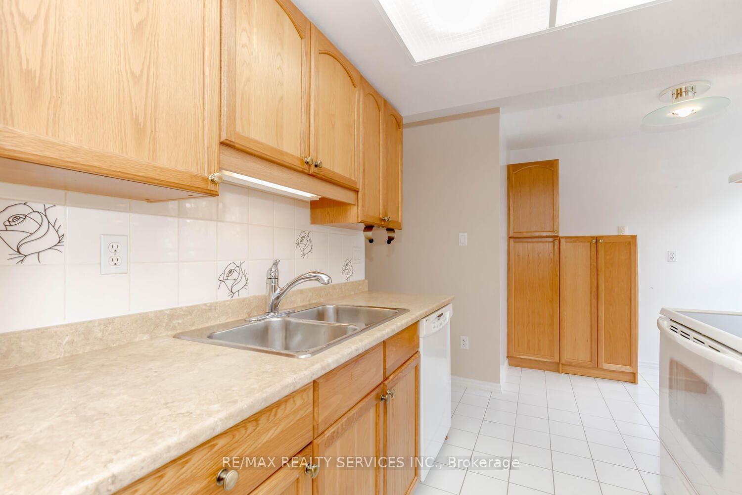 30 Malta Ave, unit 308 for sale - image #18