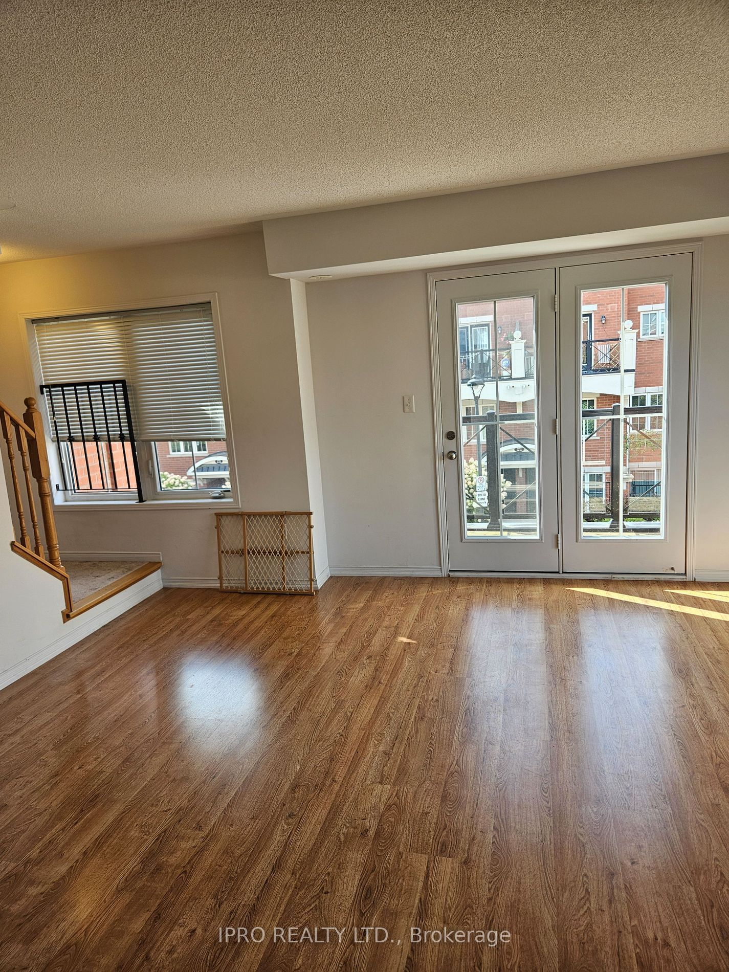 2480 Post Rd, unit 28 for rent - image #2