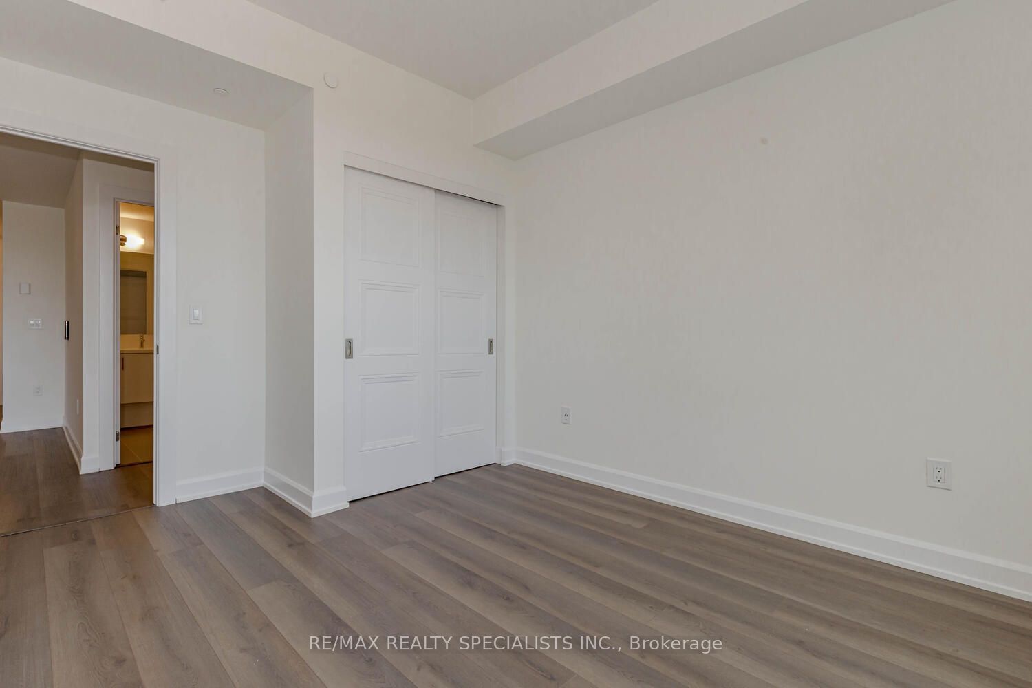 3200 William Coltson Ave, unit 726 for sale - image #25