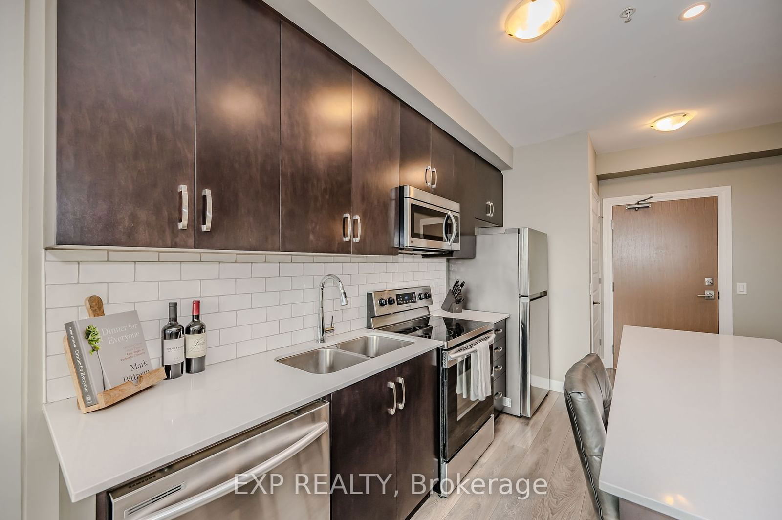 1105 Leger Way, unit 304 for sale - image #11